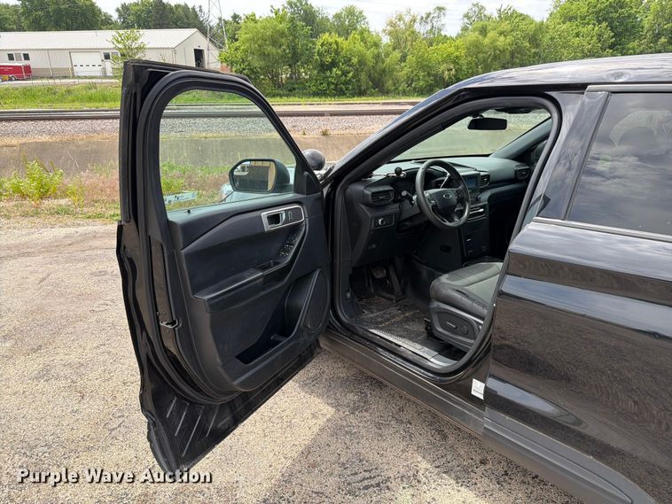image for item EX4504 2020 Ford Explorer Police Interceptor SUV