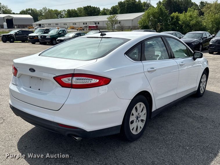 image for item EX4510 2013 Ford Fusion 