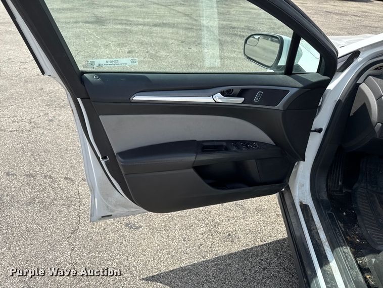image for item EX4510 2013 Ford Fusion 
