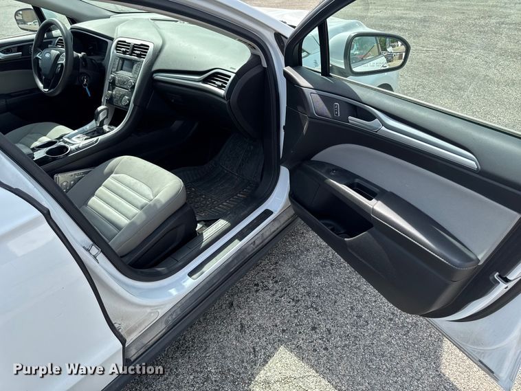 image for item EX4510 2013 Ford Fusion 