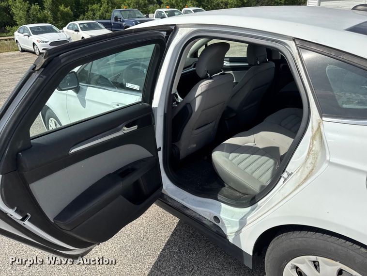 image for item EX4510 2013 Ford Fusion 