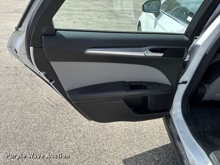 image for item EX4510 2013 Ford Fusion 