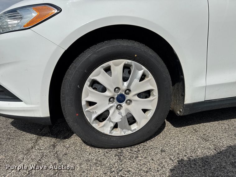 image for item EX4510 2013 Ford Fusion 