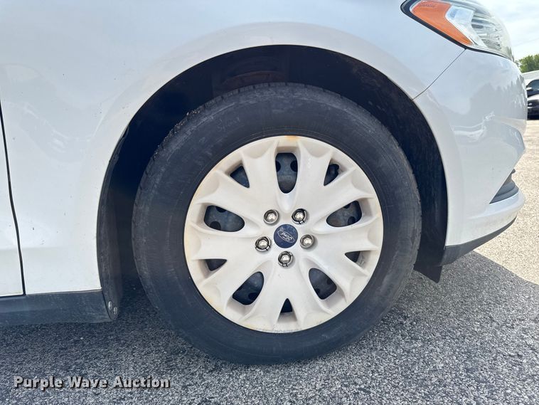 image for item EX4510 2013 Ford Fusion 