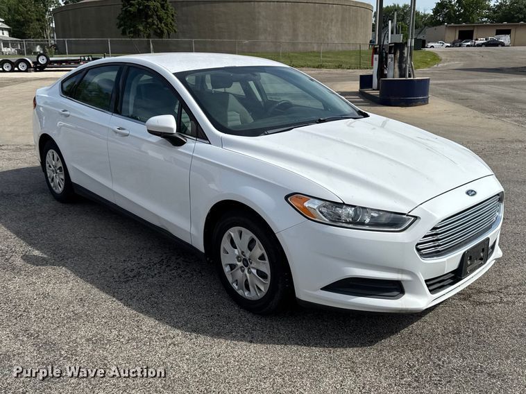image for item EX4511 2013 Ford Fusion 