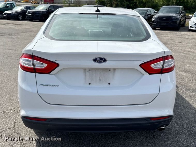image for item EX4511 2013 Ford Fusion 