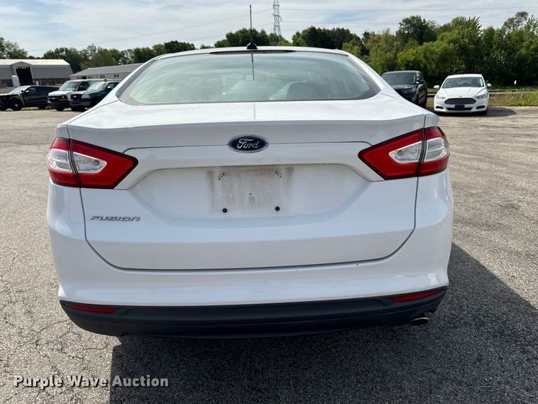 image for item EX4511 2013 Ford Fusion 