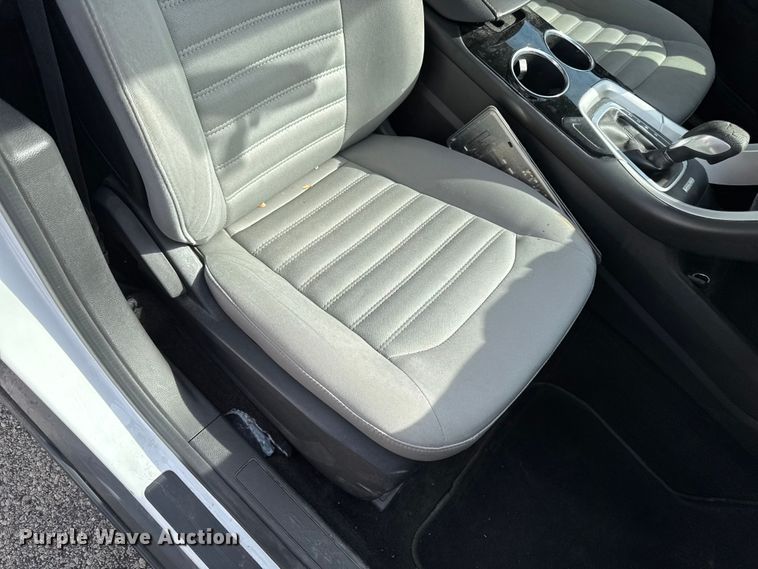 image for item EX4511 2013 Ford Fusion 