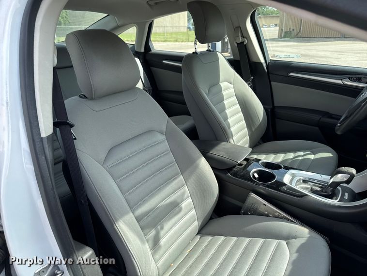image for item EX4511 2013 Ford Fusion 