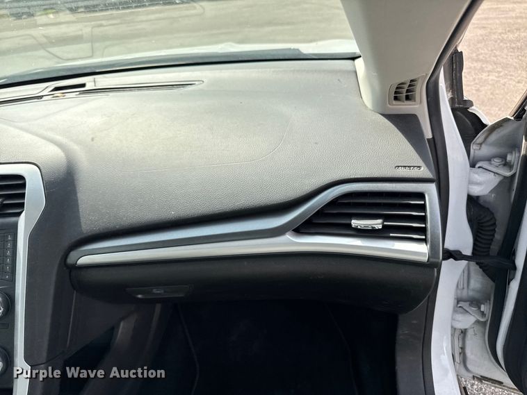 image for item EX4511 2013 Ford Fusion 