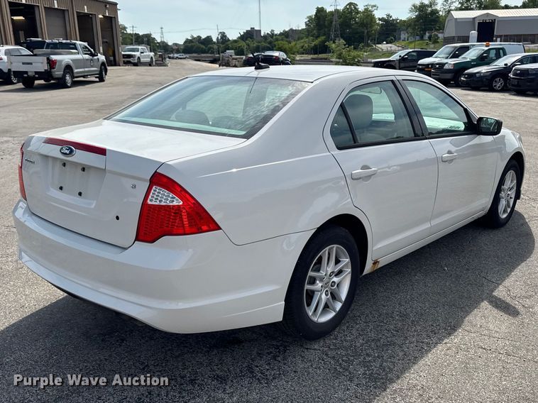 image for item EX4512 2010 Ford Fusion 