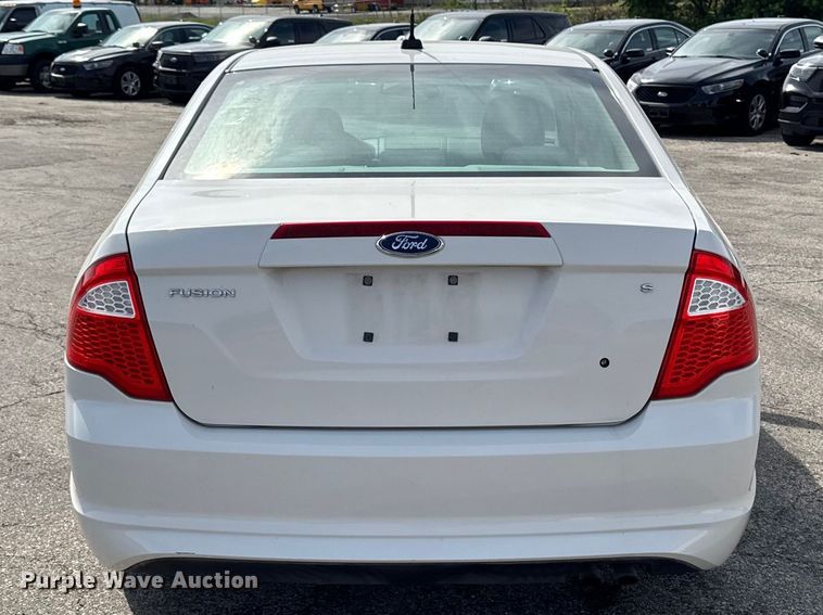 image for item EX4512 2010 Ford Fusion 