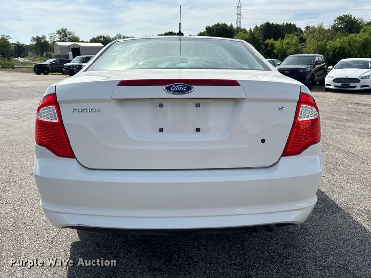 image for item EX4512 2010 Ford Fusion 
