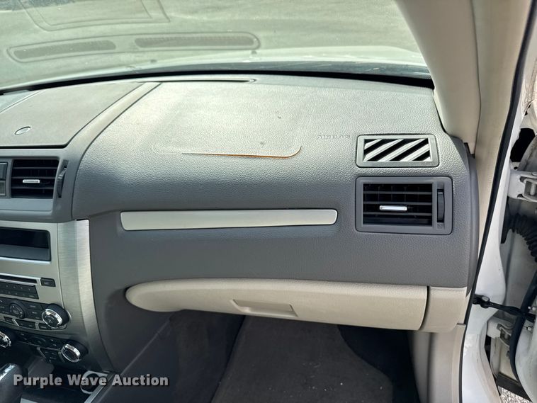 image for item EX4512 2010 Ford Fusion 