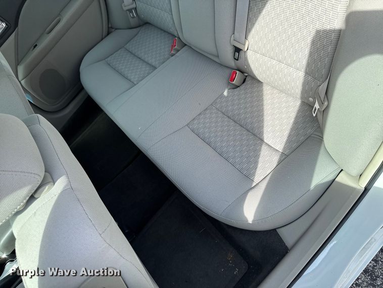 image for item EX4512 2010 Ford Fusion 