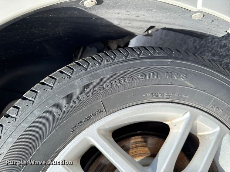 image for item EX4512 2010 Ford Fusion 
