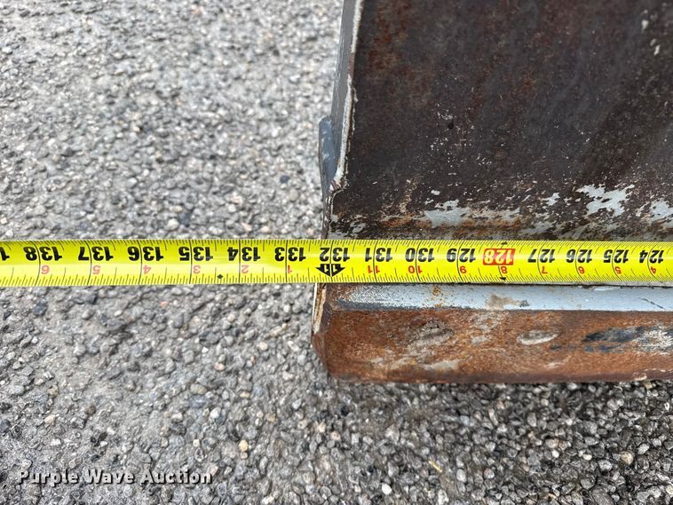 image for item FB6515 1997 International 4900 dump truck
