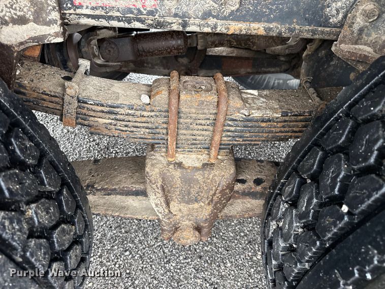 image for item FB6515 1997 International 4900 dump truck