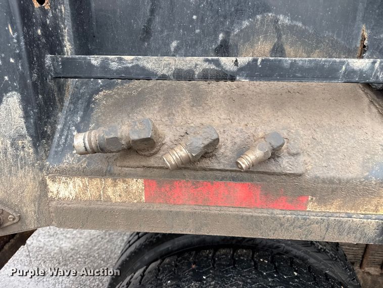 image for item FB6515 1997 International 4900 dump truck