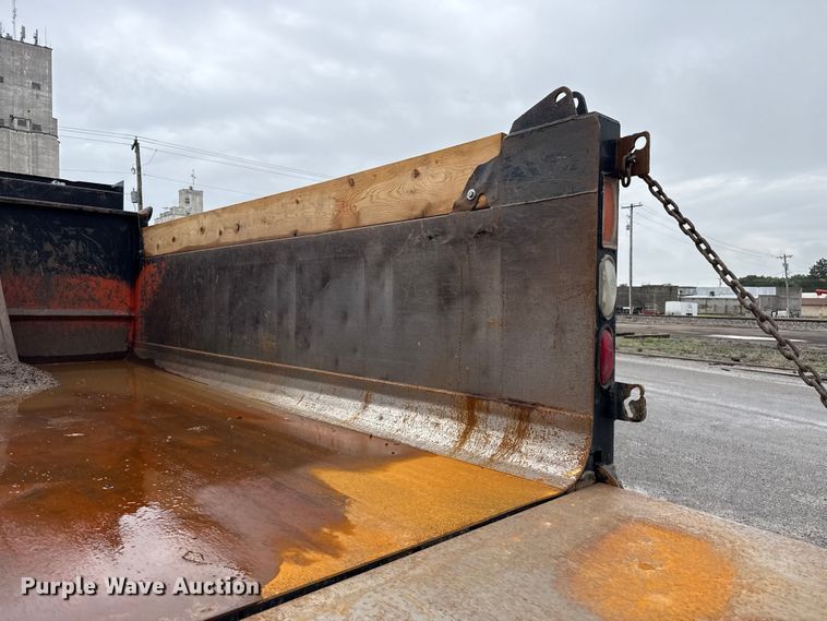 image for item FB6515 1997 International 4900 dump truck