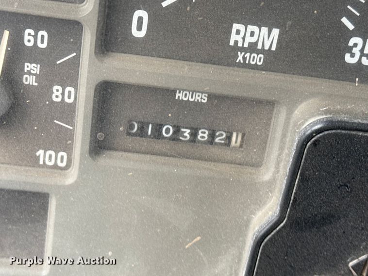 image for item FB6515 1997 International 4900 dump truck