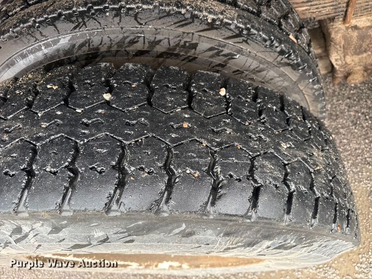 image for item FB6515 1997 International 4900 dump truck