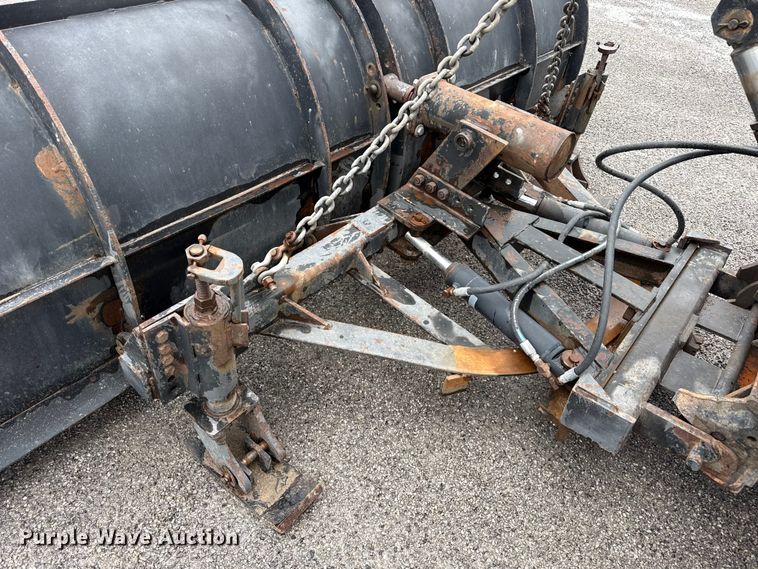 image for item FB6516 1989 Ford LNT8000 dump truck