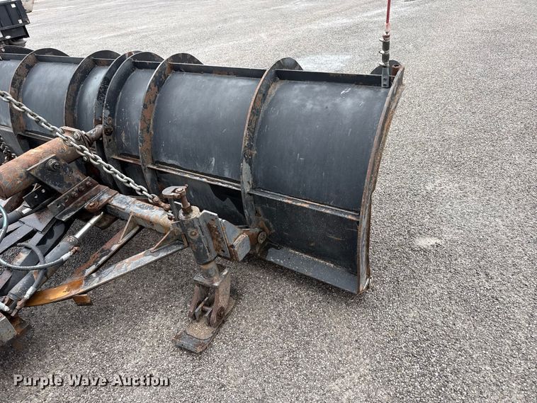 image for item FB6516 1989 Ford LNT8000 dump truck