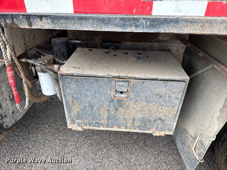 image for item FB6516 1989 Ford LNT8000 dump truck