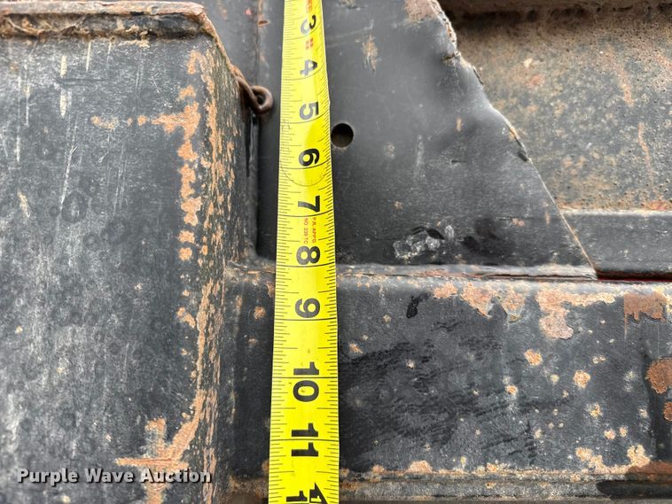 image for item FB6516 1989 Ford LNT8000 dump truck