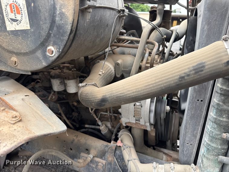 image for item FB6516 1989 Ford LNT8000 dump truck