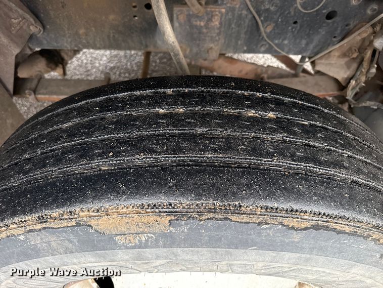 image for item FB6516 1989 Ford LNT8000 dump truck