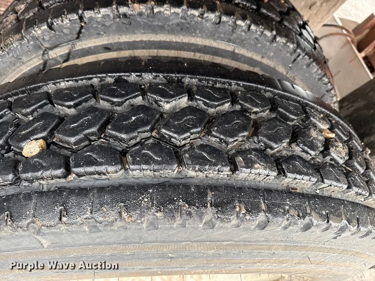 image for item FB6516 1989 Ford LNT8000 dump truck