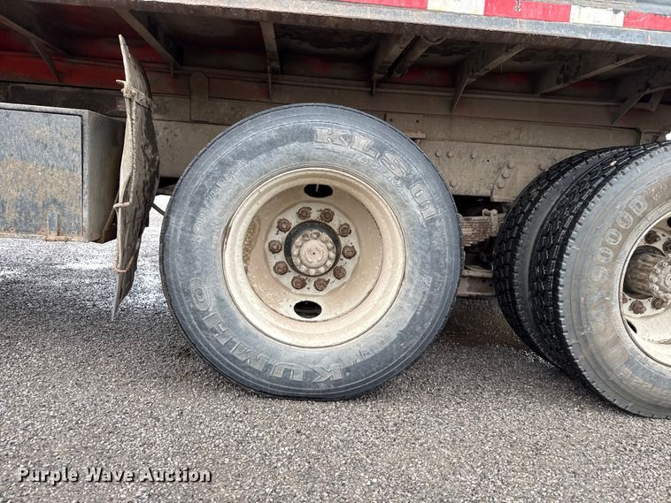 image for item FB6516 1989 Ford LNT8000 dump truck