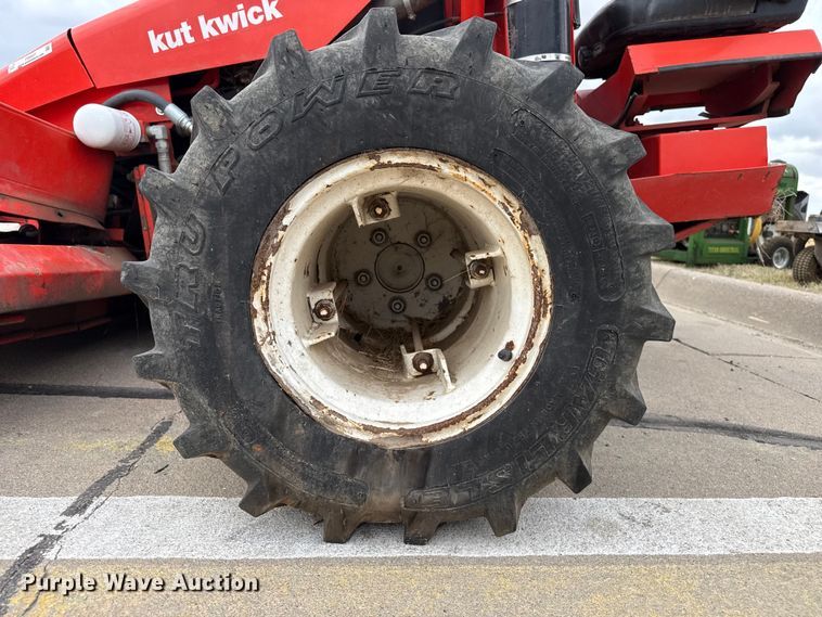 image for item FB6627 Kut Kwick SSM38-72D slope mower