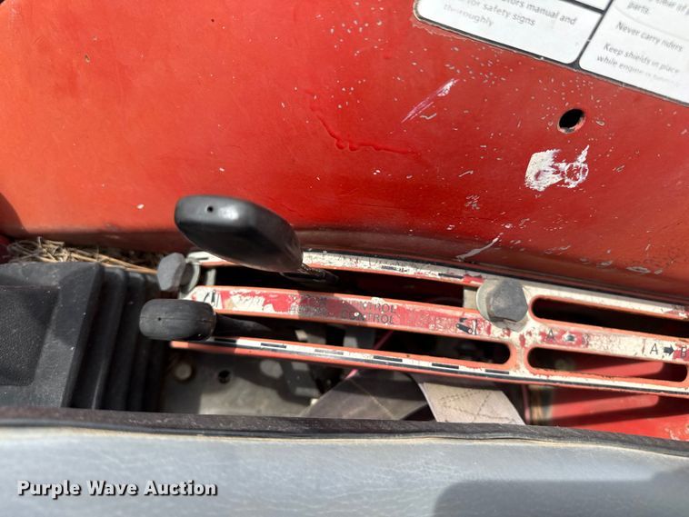 image for item FB6631 Massey Ferguson 1260 MFWD tractor