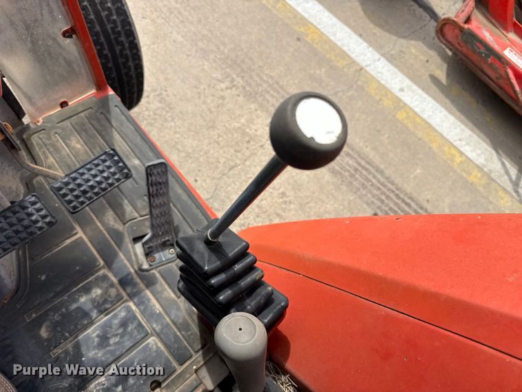 image for item FB6631 Massey Ferguson 1260 MFWD tractor