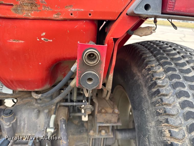image for item FB6631 Massey Ferguson 1260 MFWD tractor