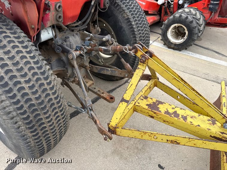 image for item FB6631 Massey Ferguson 1260 MFWD tractor