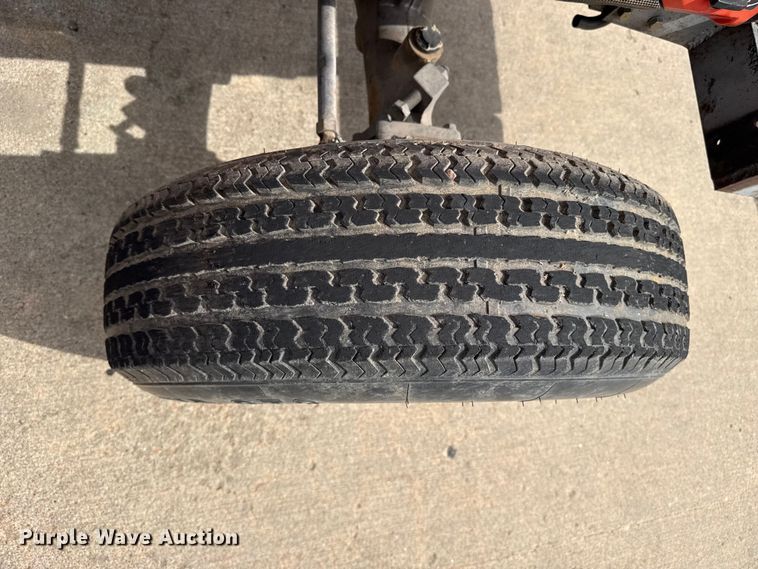 image for item FB6631 Massey Ferguson 1260 MFWD tractor