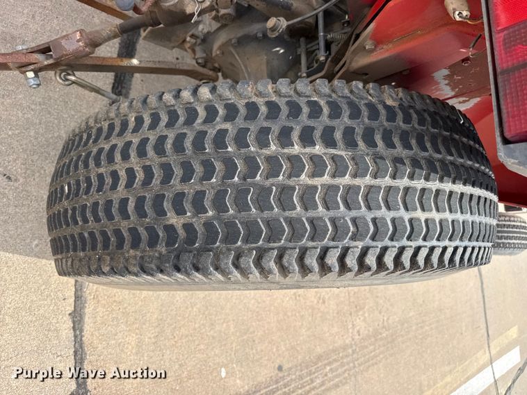 image for item FB6631 Massey Ferguson 1260 MFWD tractor