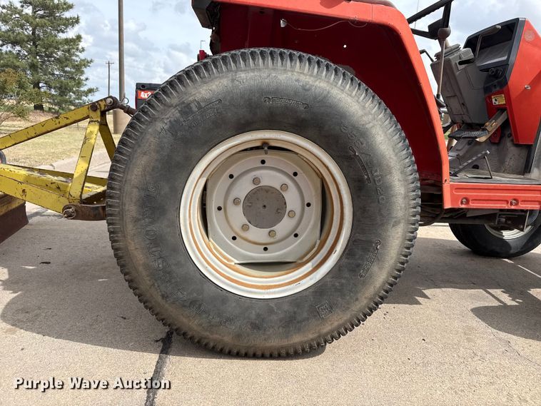 image for item FB6631 Massey Ferguson 1260 MFWD tractor