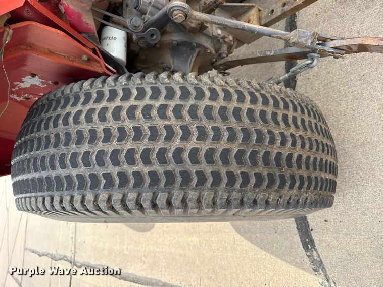 image for item FB6631 Massey Ferguson 1260 MFWD tractor