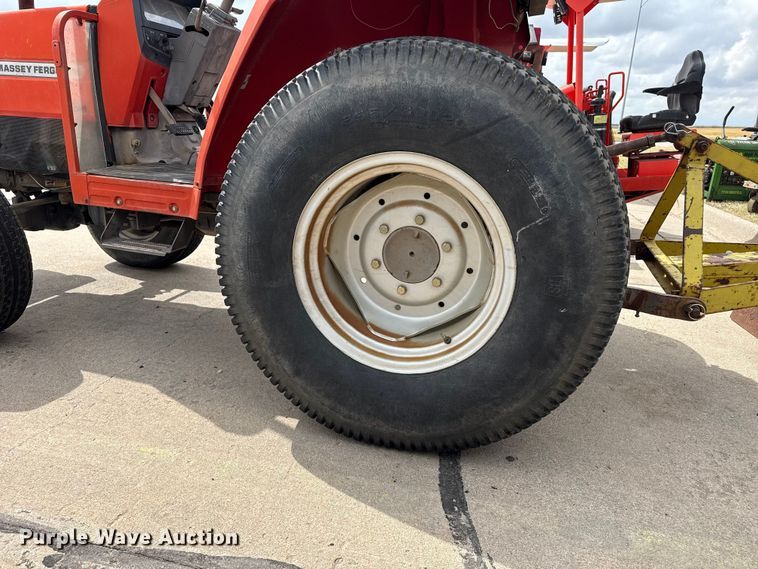 image for item FB6631 Massey Ferguson 1260 MFWD tractor