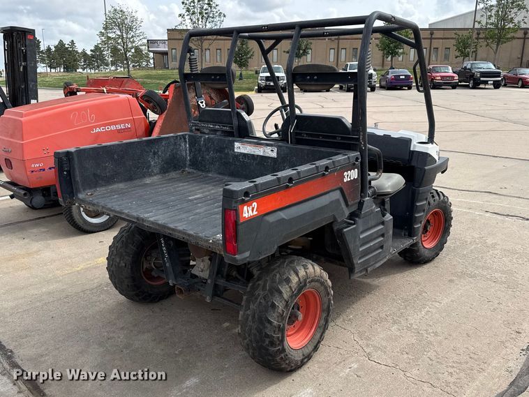 image for item FB6632 2013 Polaris 3200 utility vehicle