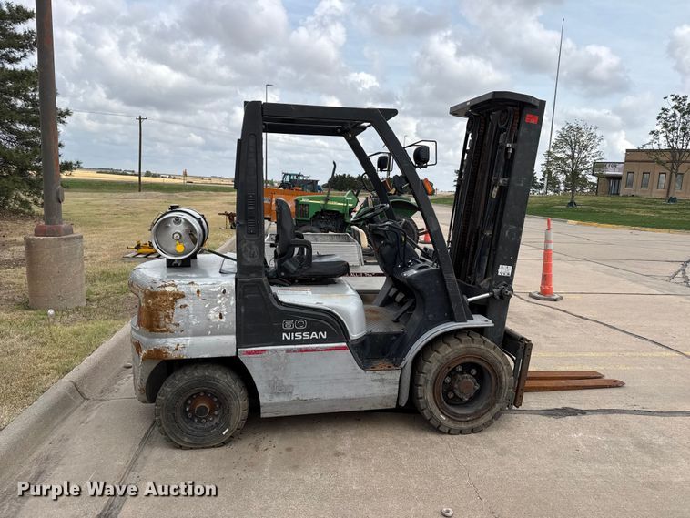 image for item FB6635 Nissan 60 forklift