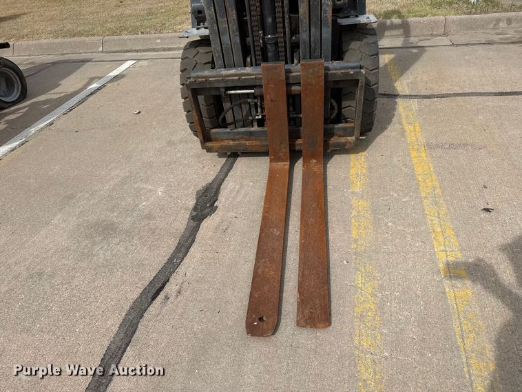 image for item FB6635 Nissan 60 forklift