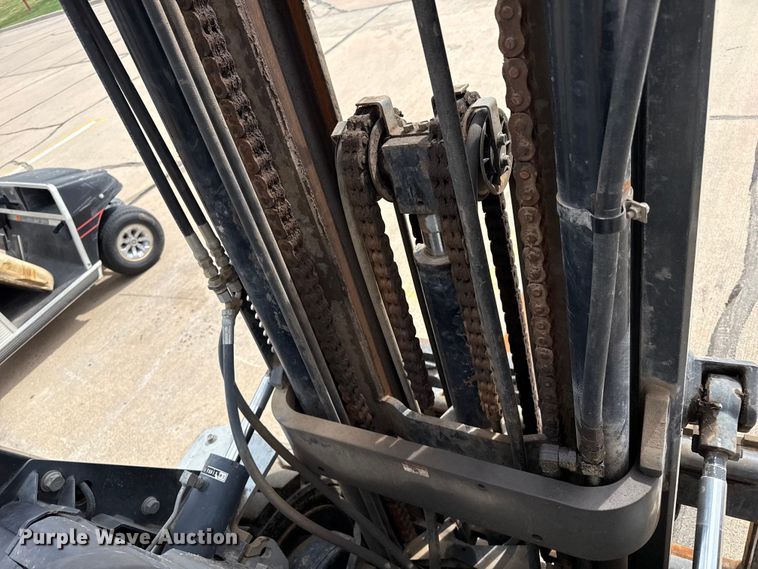 image for item FB6635 Nissan 60 forklift