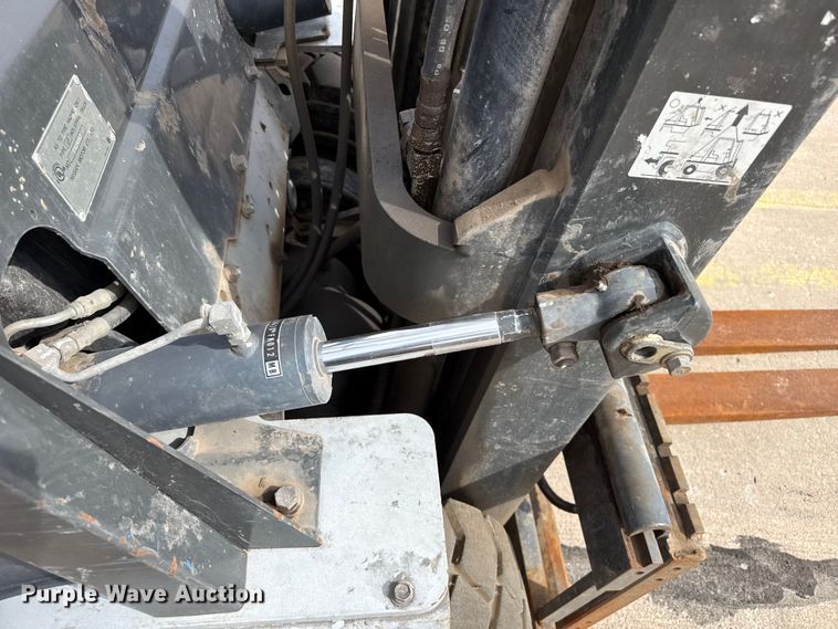 image for item FB6635 Nissan 60 forklift