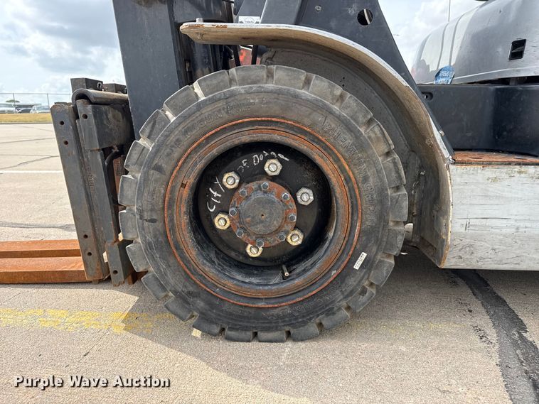 image for item FB6635 Nissan 60 forklift
